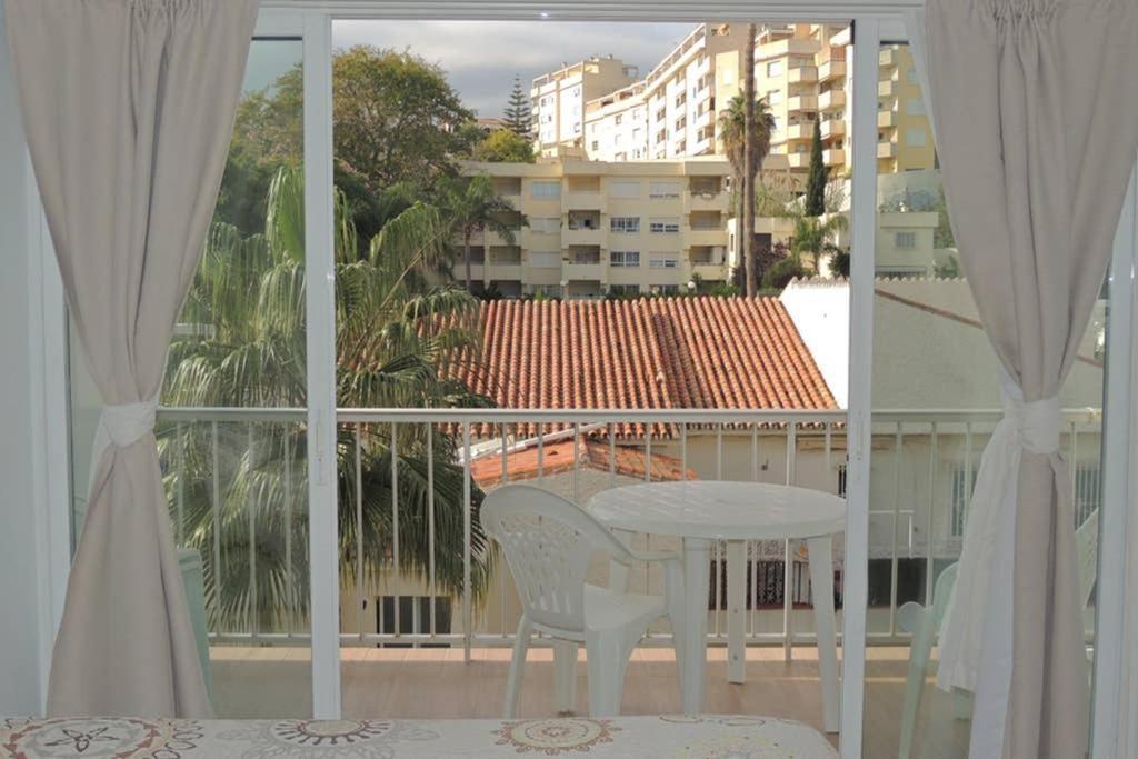 Carihuela Palace Studio 419 Beach - Playa Apartment Торемолинос Екстериор снимка