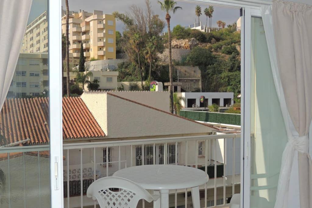 Carihuela Palace Studio 419 Beach - Playa Apartment Торемолинос Екстериор снимка